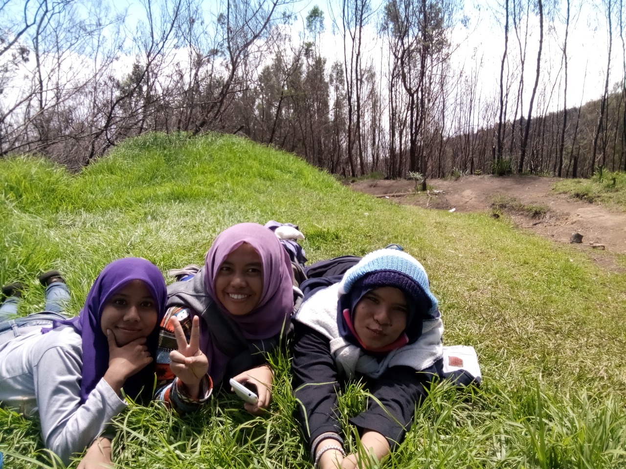 Pengalaman Mendaki Gunung Lawu dan Tips Mendaki Gunung untuk Pemula